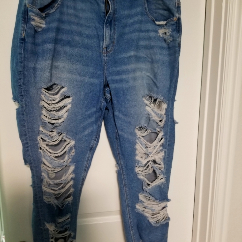 American Eagle plus Jean's